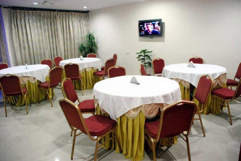 Hotel Imperial Classic Hyderabad Exterior foto